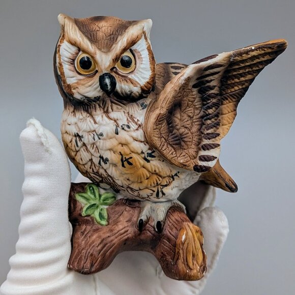 Vintage Porcelain Owl Figurine on Tree Stump |  Bird Collectible - Picture 7 of 7